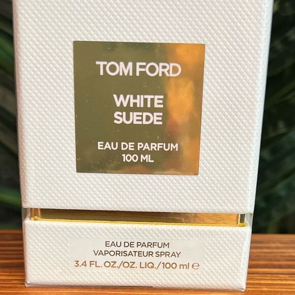Tom Ford White Suede Eau de Parfum Spray, 100 ml. New and factory sealed! - Picture 3 of 9